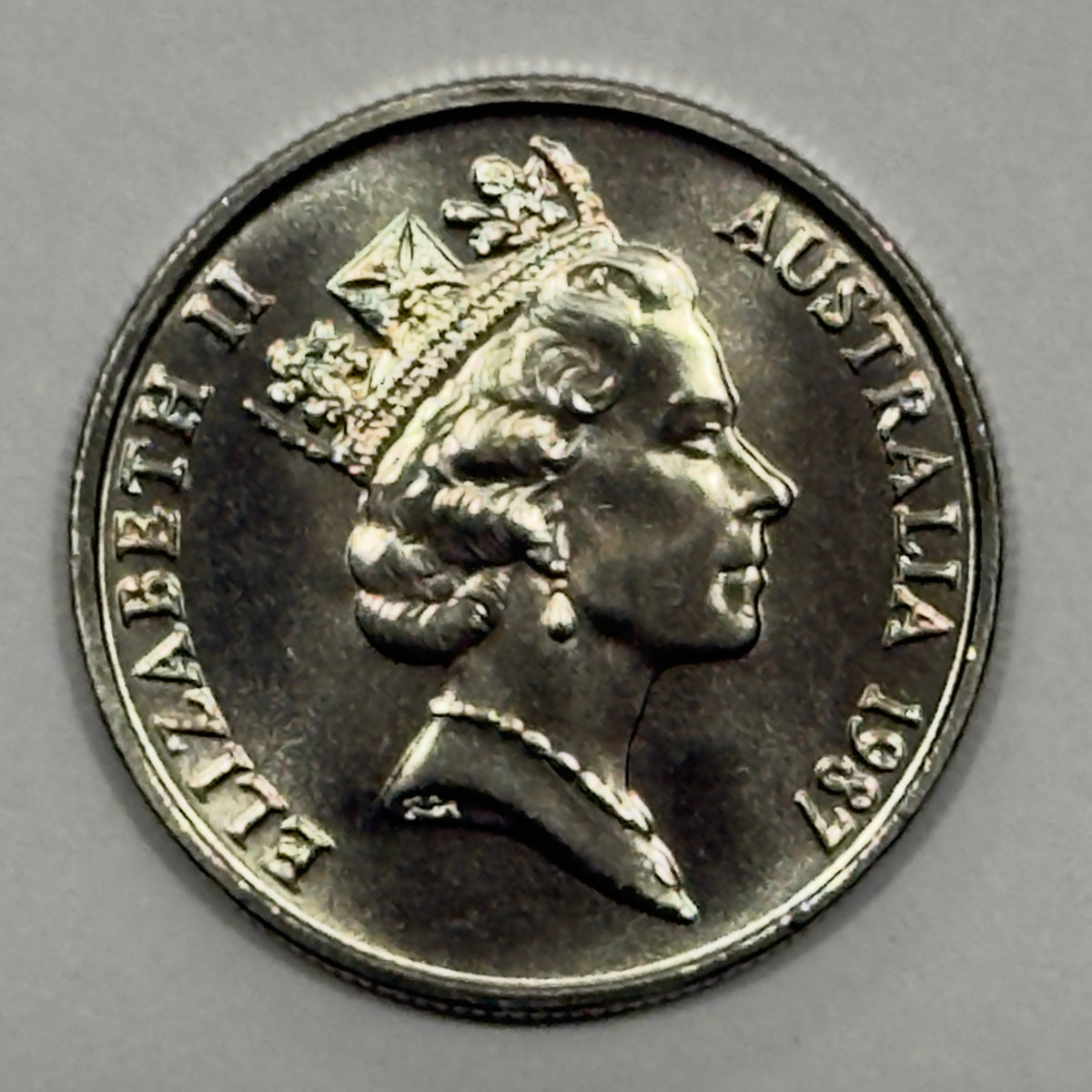 1987 5 Cent Coin - Uncirculated - 5c  Echidna - Five Cent - comes in 2x2