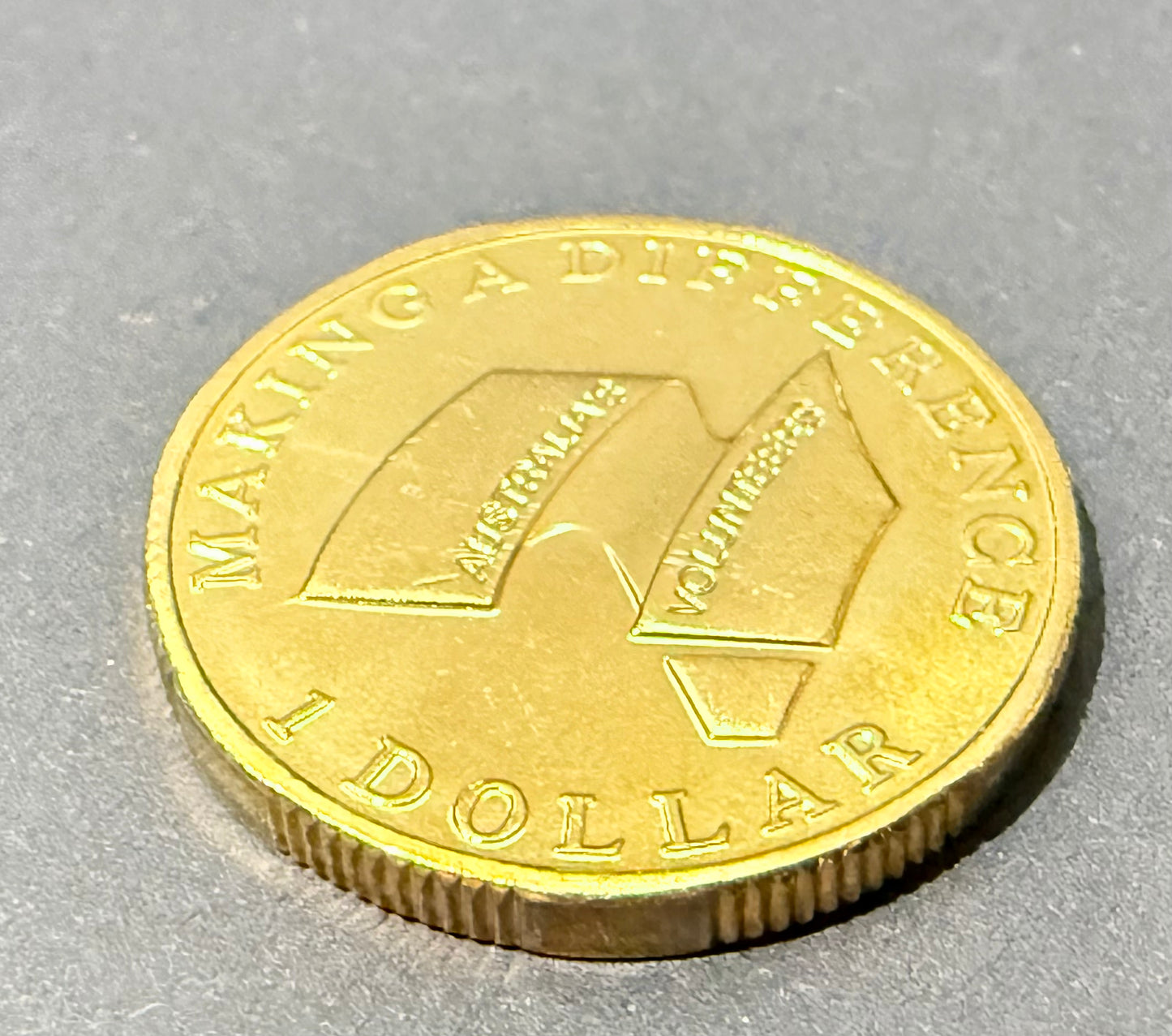 2003 $1 Coin - Australia's Volunteers - Uncirculated - ex mint set - in 2x2