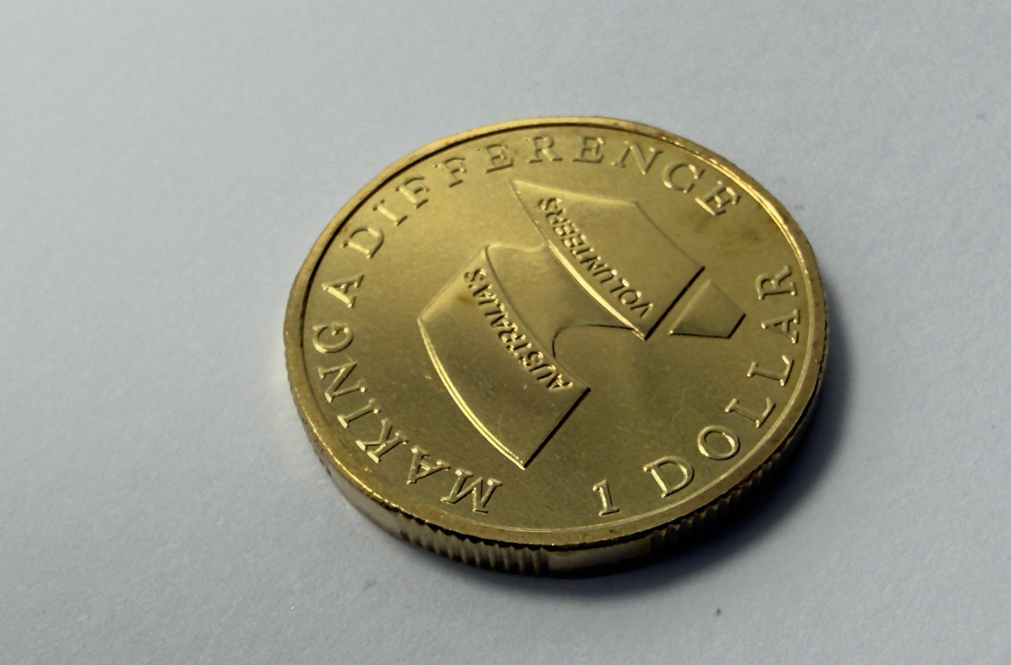 2003 $1 Coin - Australia's Volunteers - Uncirculated - ex mint set - in 2x2