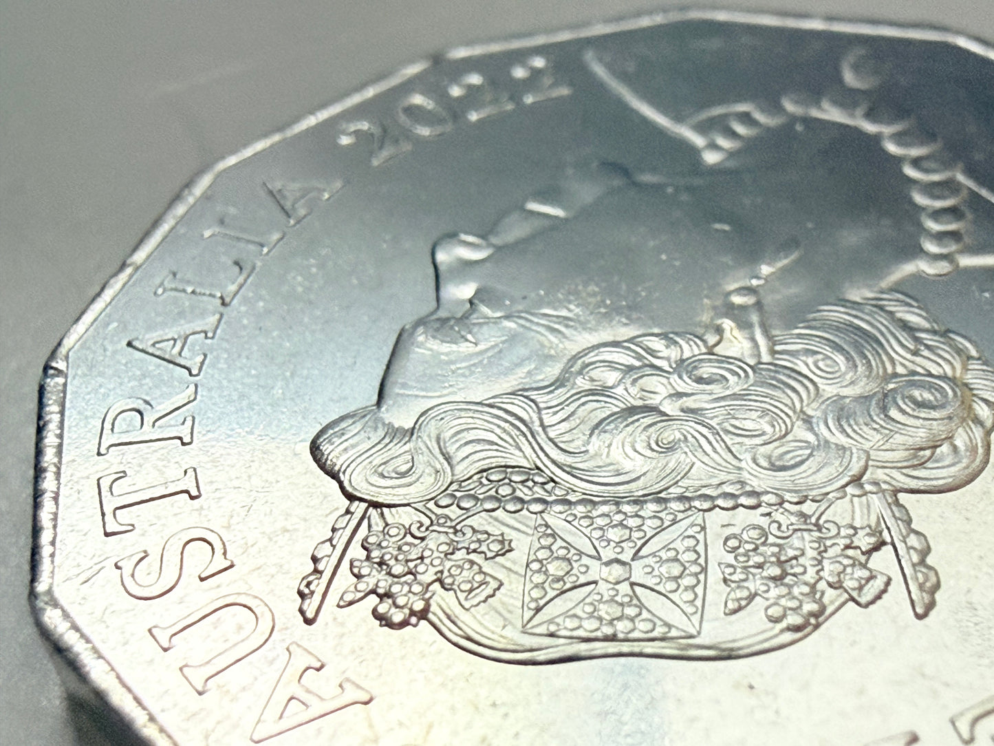 2022 50 Cent Coin - Uncirculated - Coat of Arms - comes in 2x2