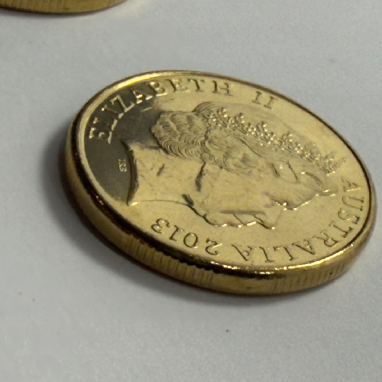 2013 $1 Coin - Uncirculated - Mob Of Roos - comes in 2x2