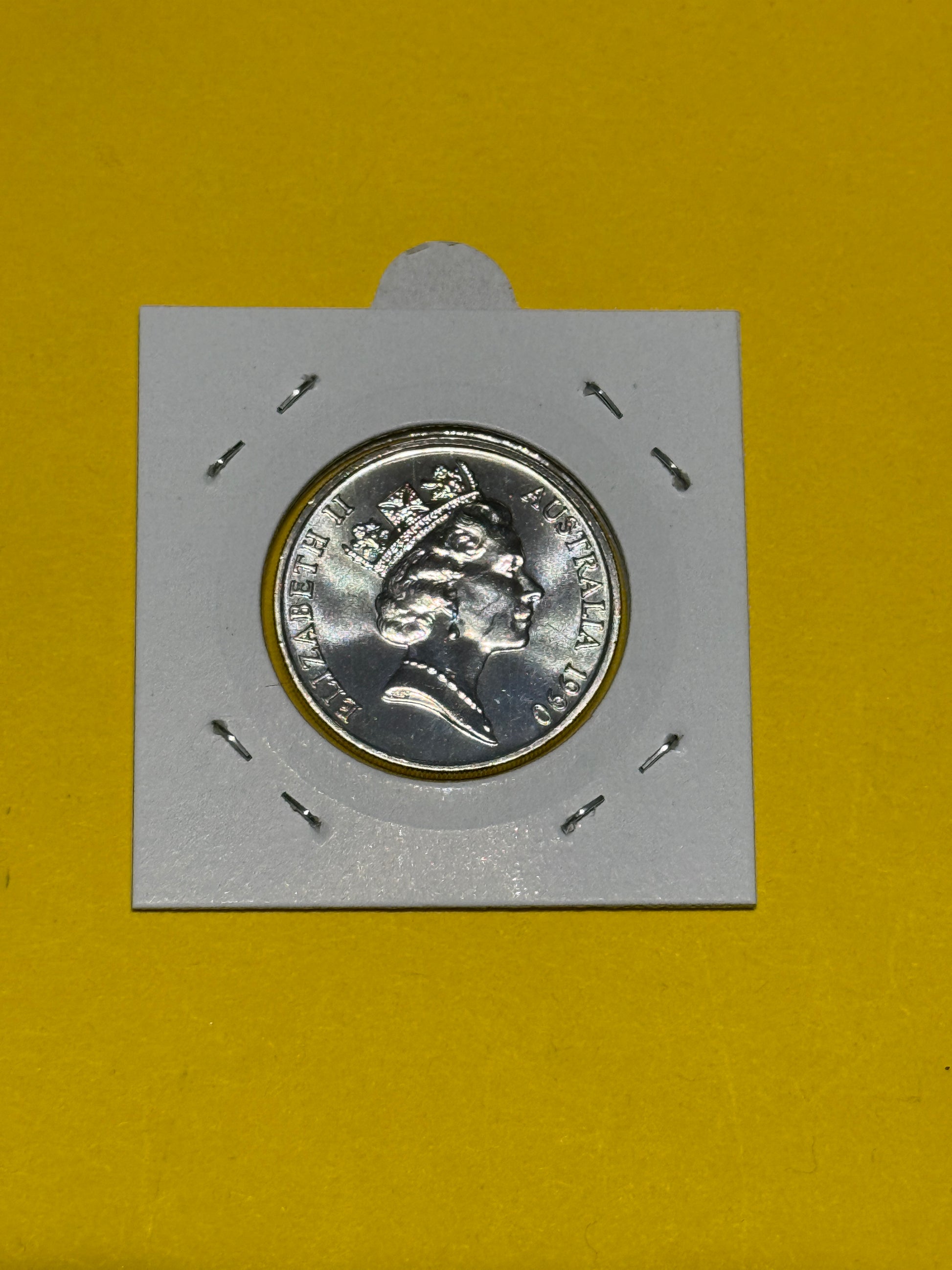 1990 20 Cent Coin - Uncirculated - Ex MINT SET - Twenty Cent Coin - comes in 2x2 - New Age Numismatics