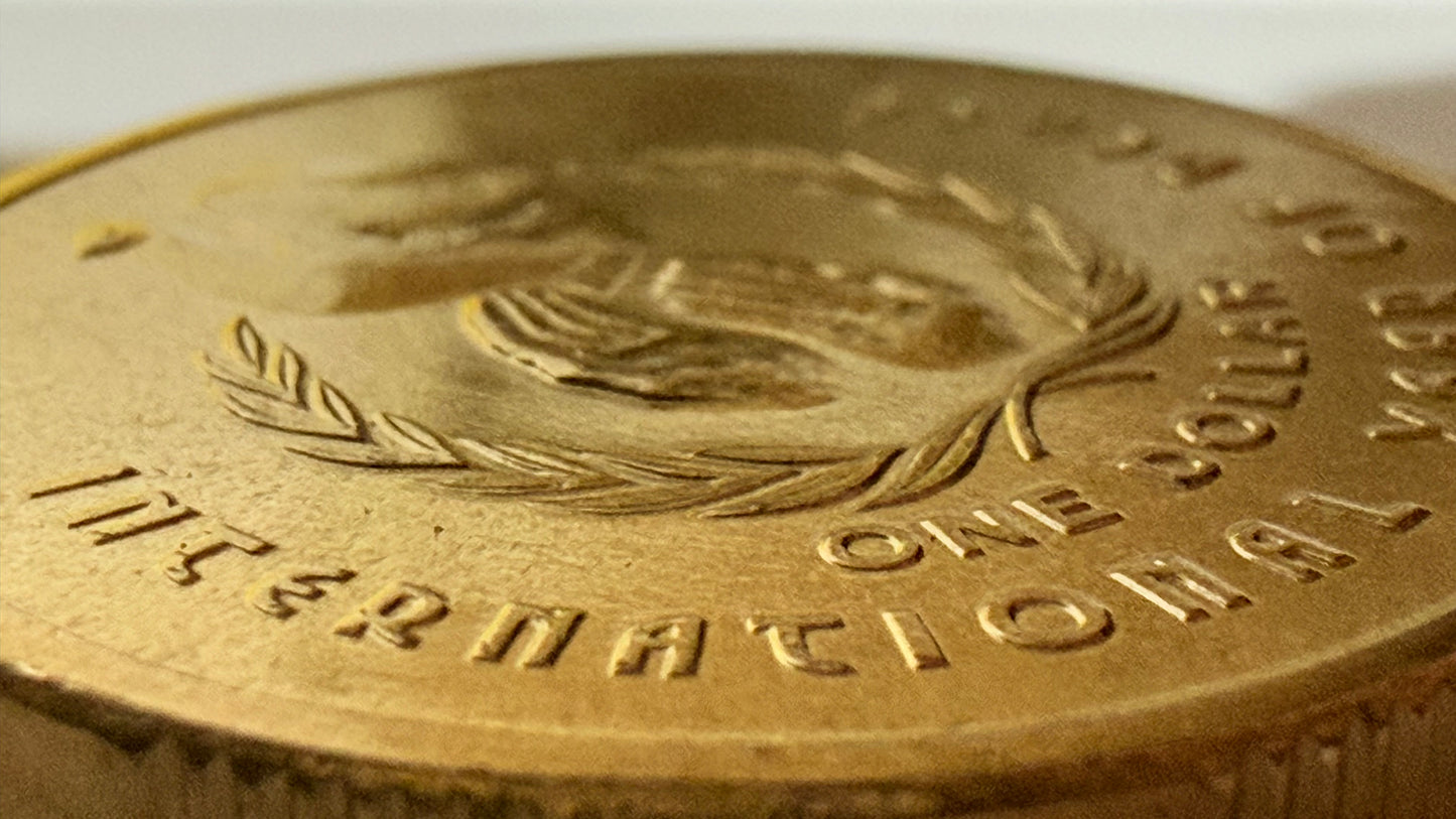 1986 $1 Coin - Choice Uncirculated - Year Of Peace - ex mint set - comes in 2x2
