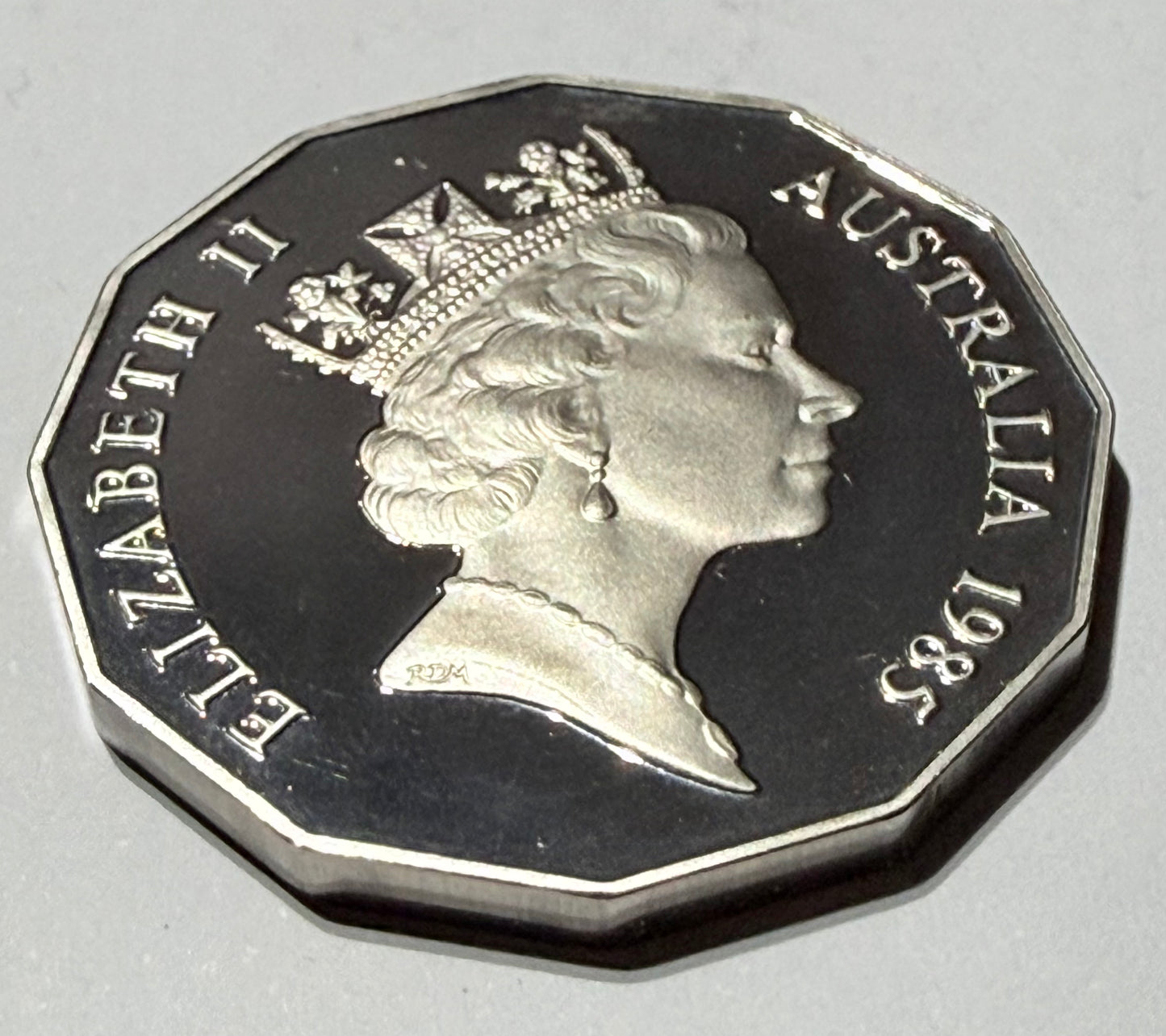 1985 50 Cent Proof Coin - Coat of Arms - comes in 2x2