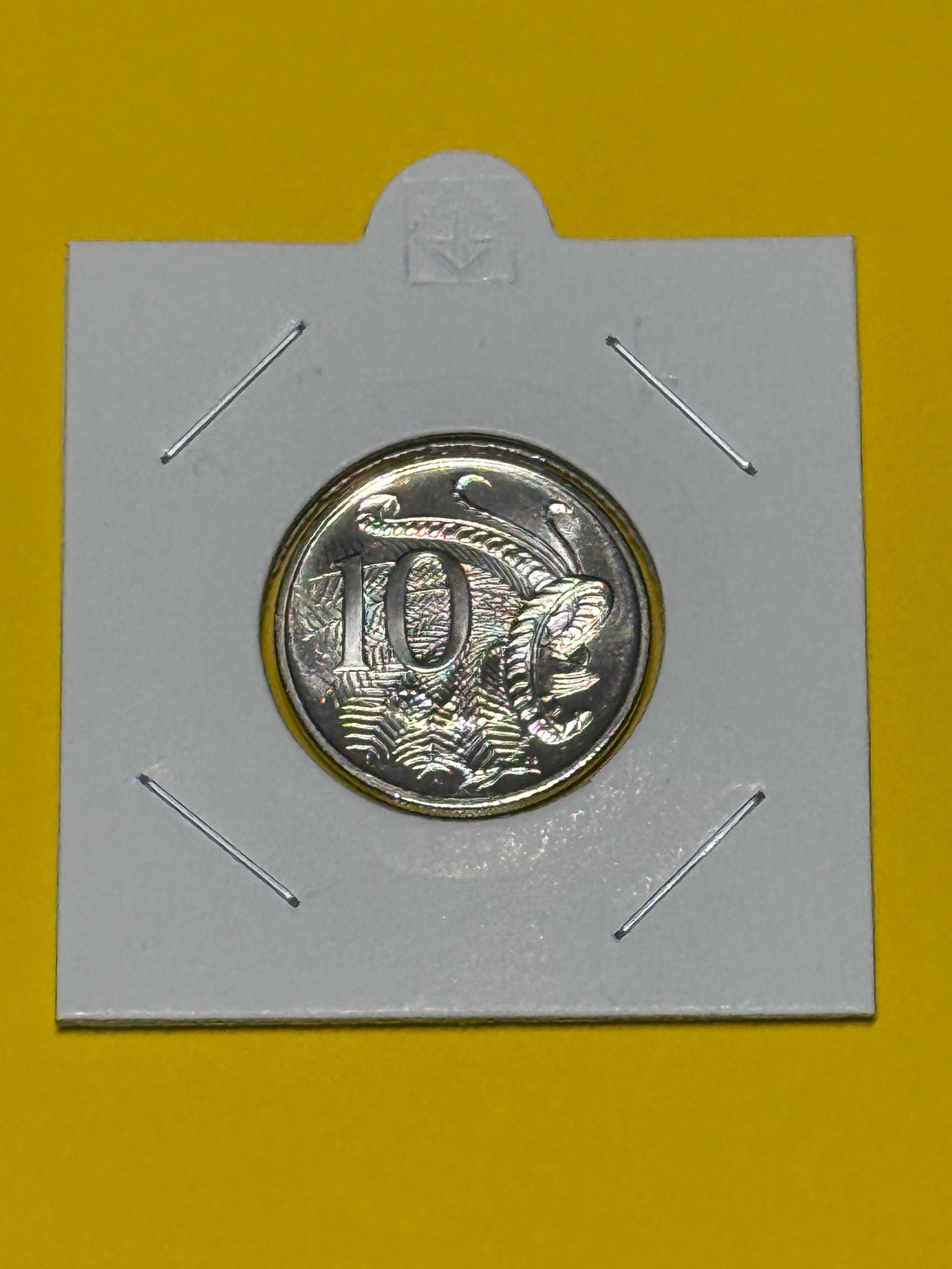 2001 10 Cent Coin - Choice Uncirculated - ex mint set coin - comes in 2x2 - New Age Numismatics