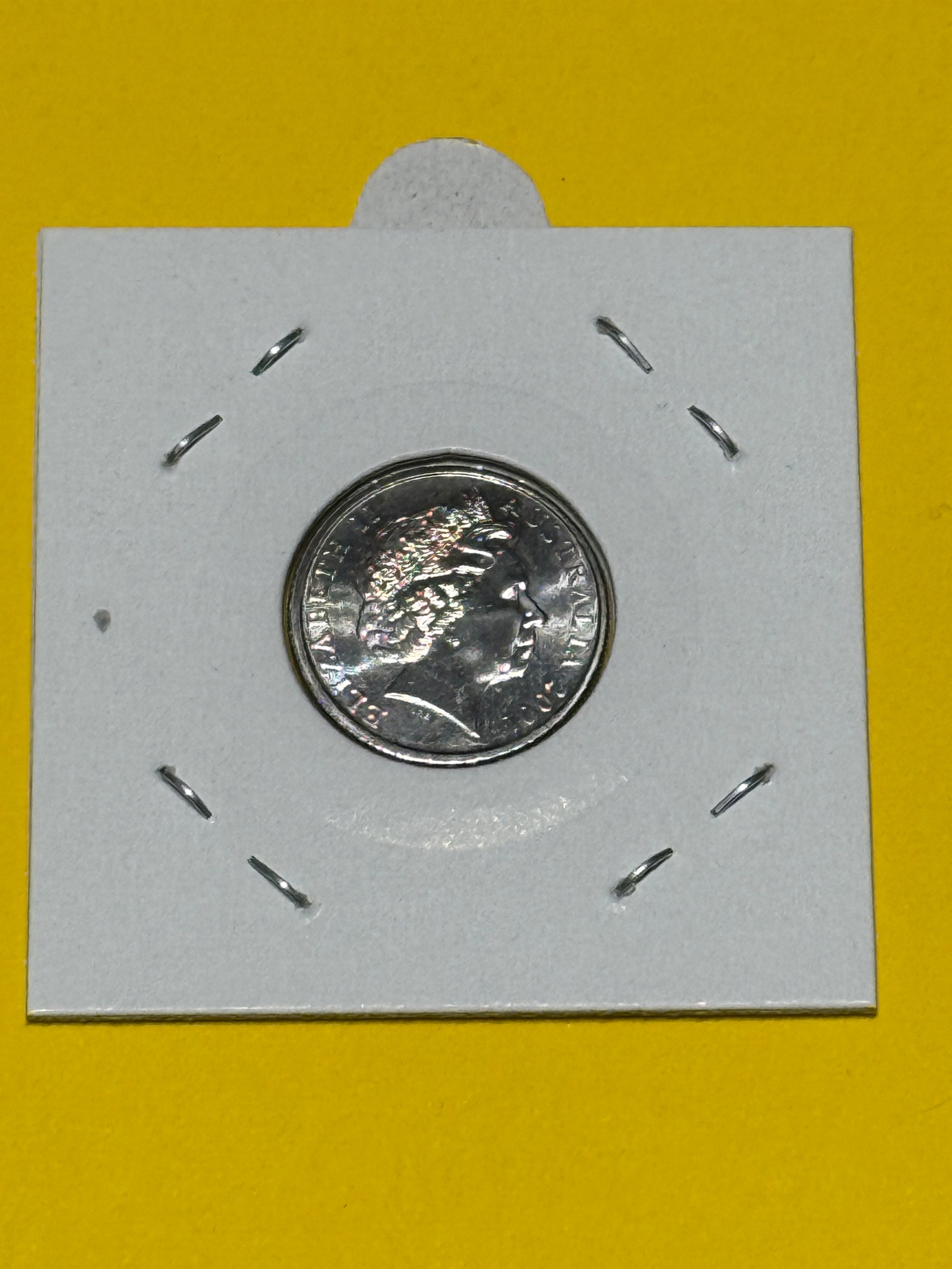 2001 5 Cent Coin - Choice Uncirculated - ex mint set coin - comes in 2x2 - New Age Numismatics