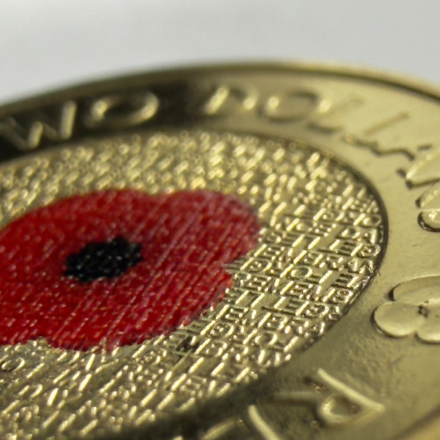 2023 $2 Remembrance Coin - RED POPPY $2 - only 35000 minted in og Capsule