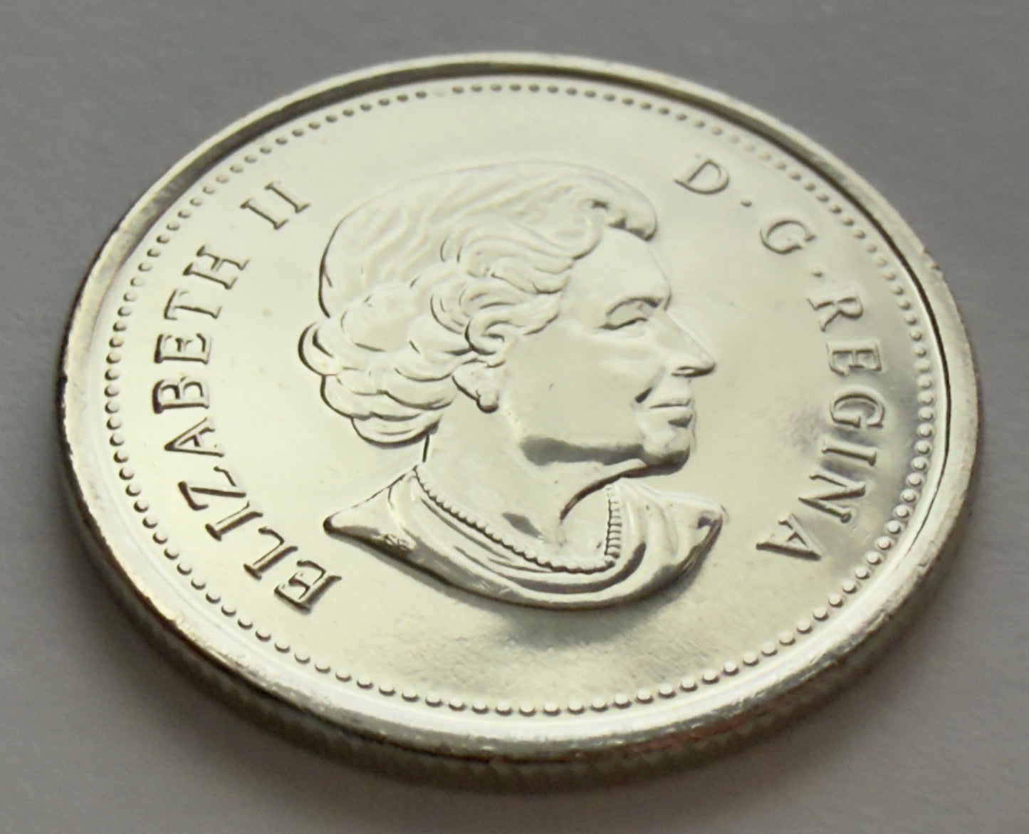 2010 Canadian Poppy Quarter - Coloured Double Poppy - Uncirculated 25 Cent Coin