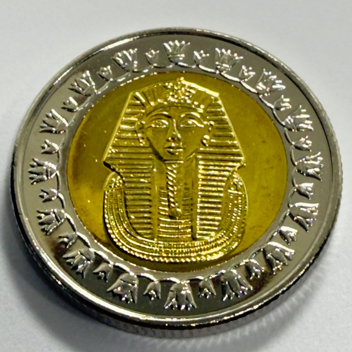 2022 Egyptian 1 POUND Coin - Tutankhamun Mask UNCIRCULATED Ex ROLL