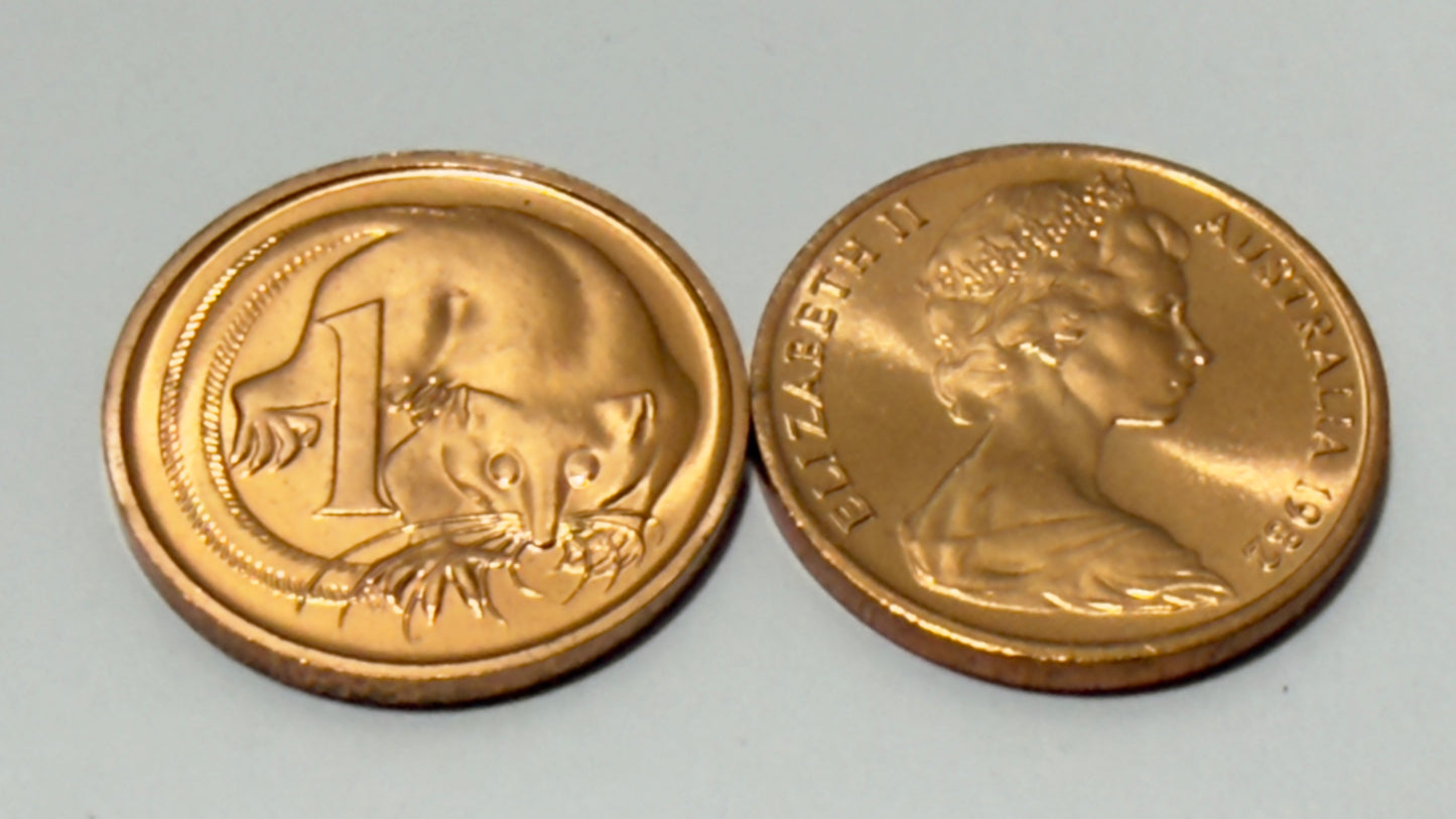 1982 One Cent Coin - Uncirculated - ex Mint roll - 1 Cent - comes in 2x2