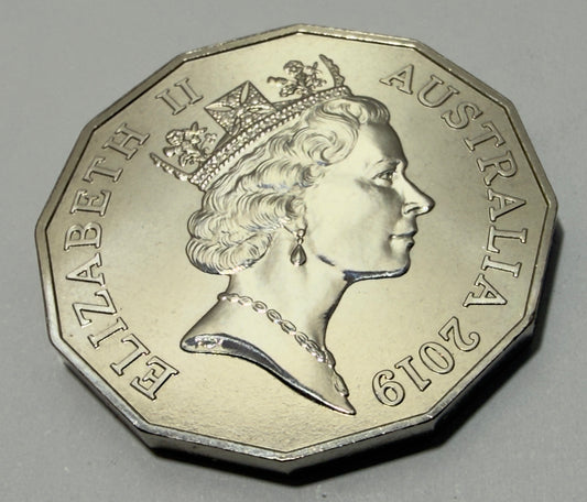 2019 50 Cent Coin Coat Of Arms Raphael Maklouf 3rd Effigy only 12,970 minted UNC