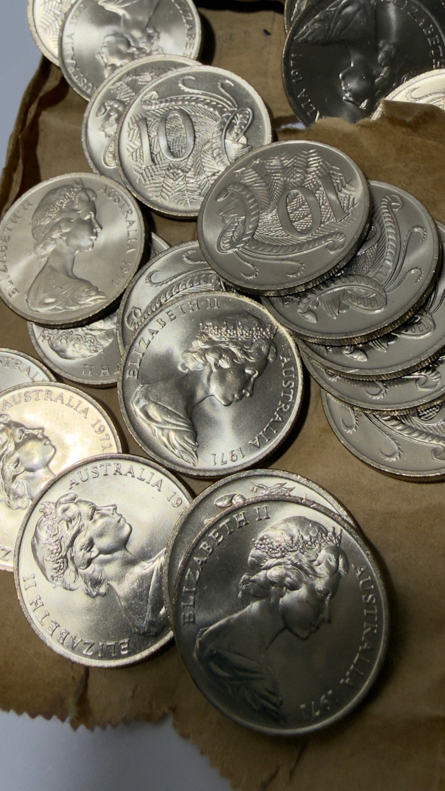 1971 10 Cent Coin - Uncirculated Ex RAM Roll - Beautiful Luster