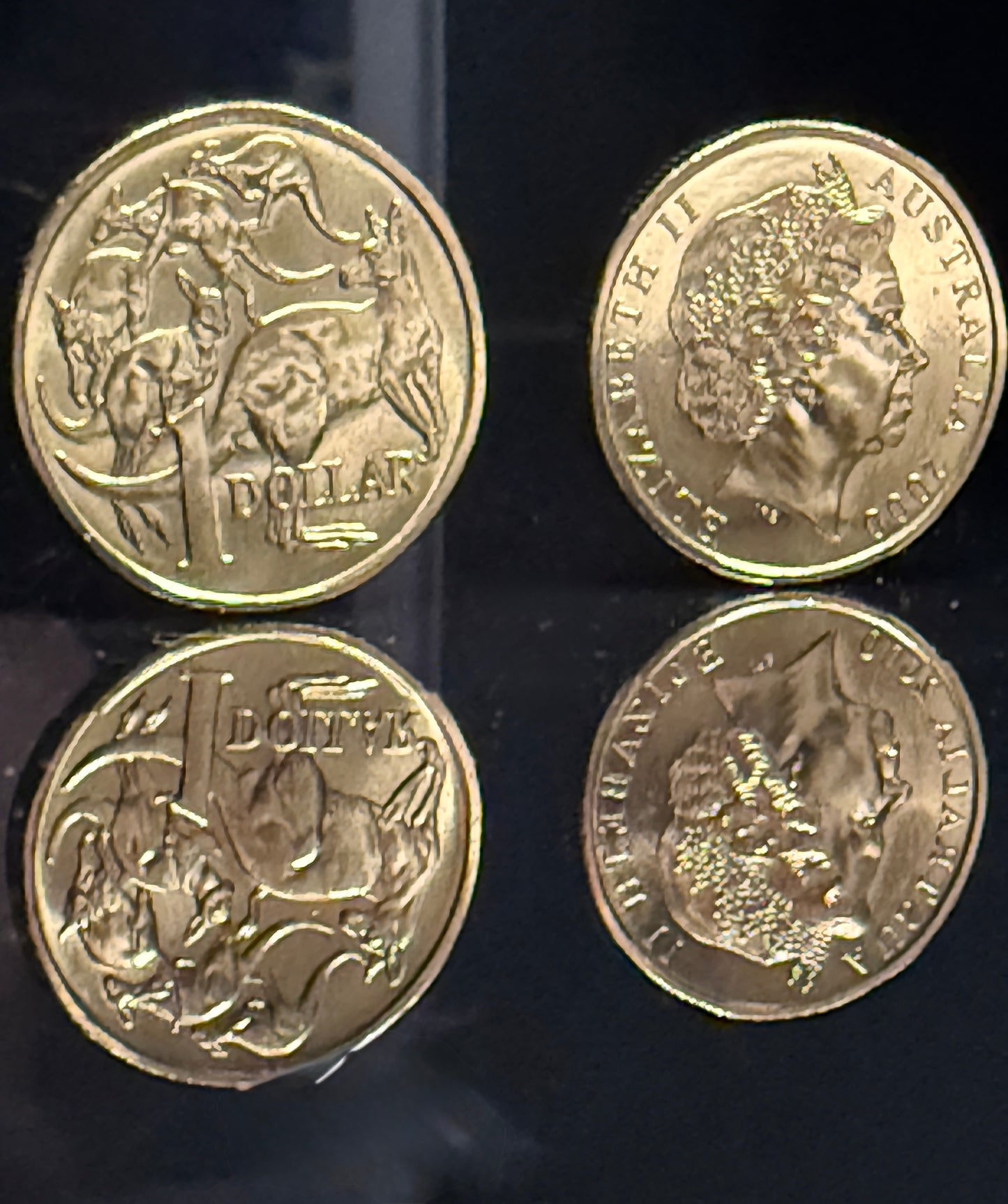 2000 $1 - Mob Of Roos Coin - Choice Uncirculated - ex mint set coin - 2x2