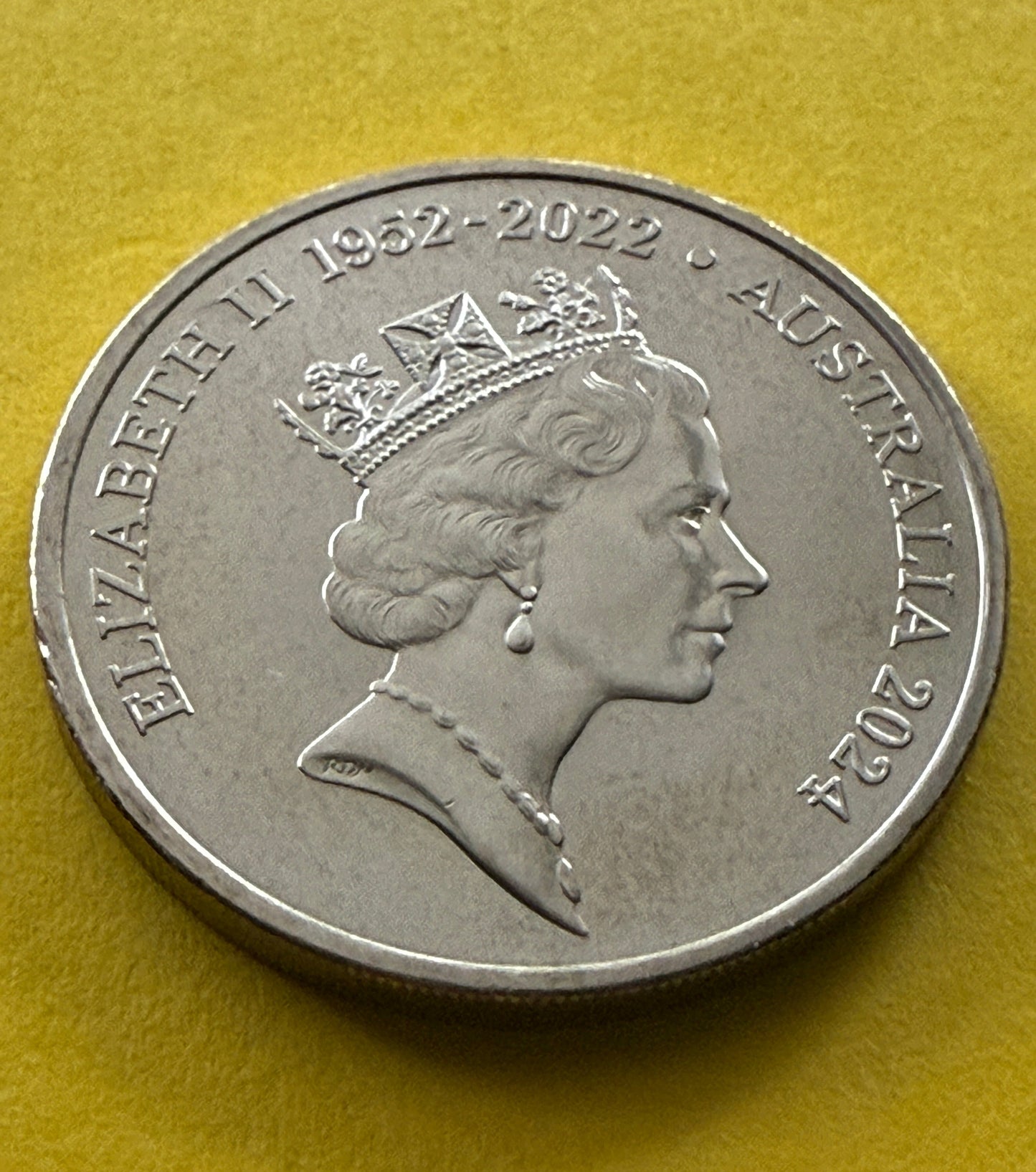 2024 20 Cent Coin - Choice Uncirculated - Queens Effigy - Twenty Cent - in 2x2