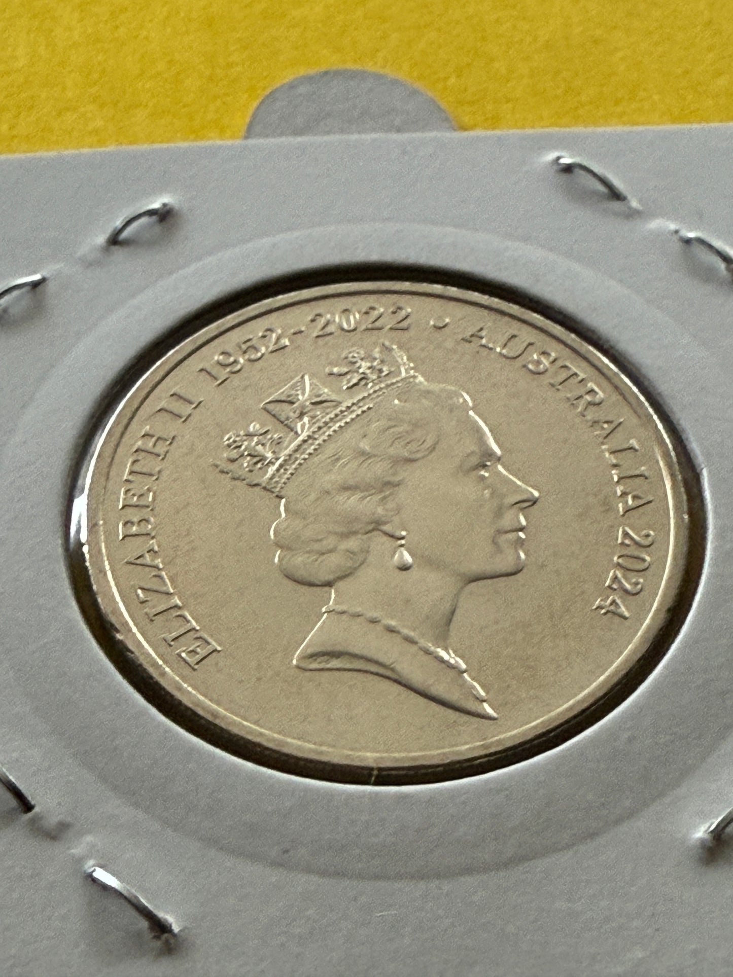 2024 20 Cent Coin - Choice Uncirculated - Queens Effigy - Twenty Cent - in 2x2