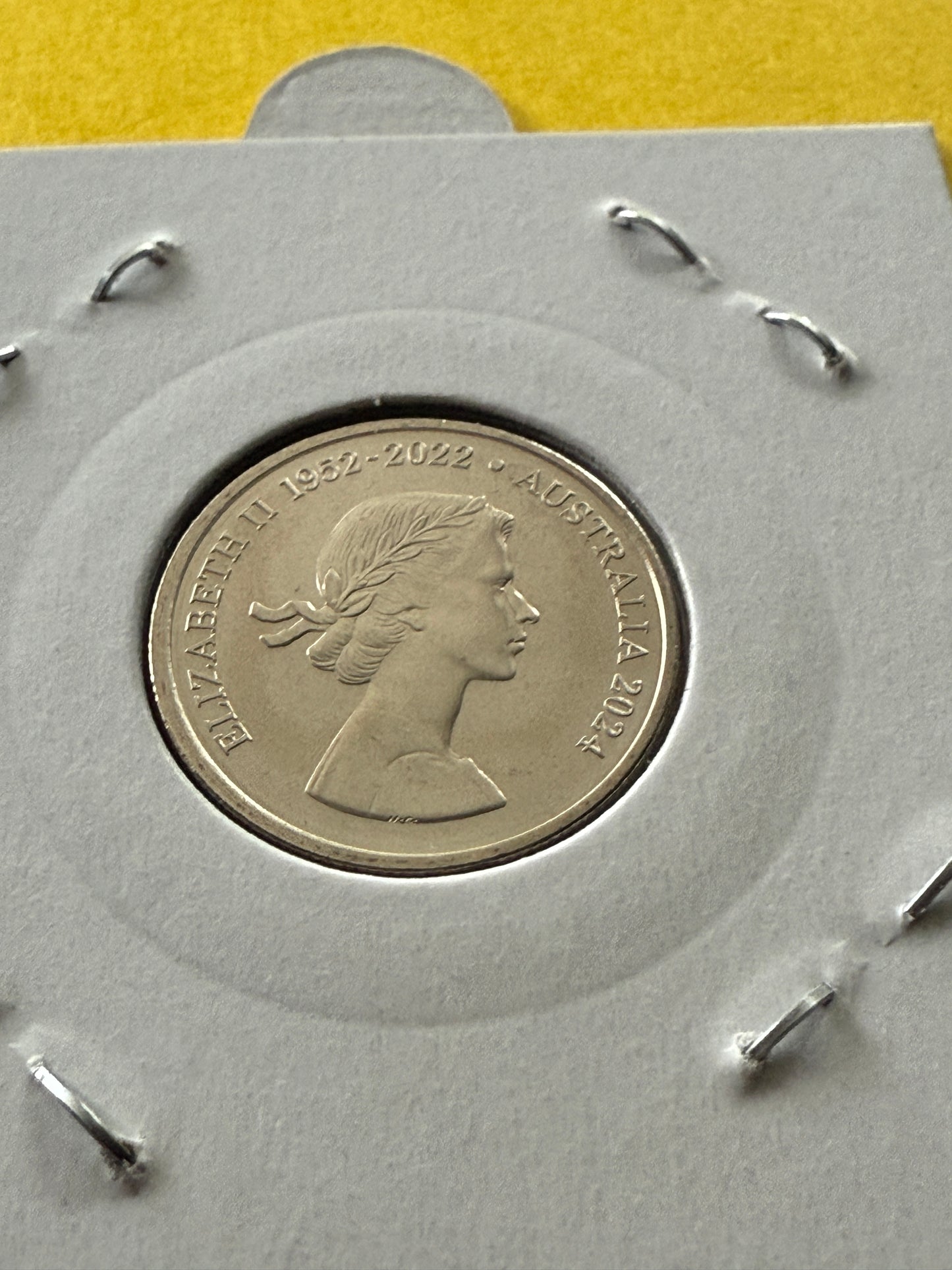 2024 5 Cent Coin - Queens Effigy - Choice Uncirculated - 100 k Mintage - in 2x2